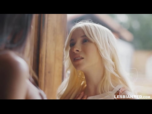 ❤️ Jenta kommer hjem noen måneder senere og ender opp med å spise stemorens fitte ️❌ Jævla video hos oss ☑
